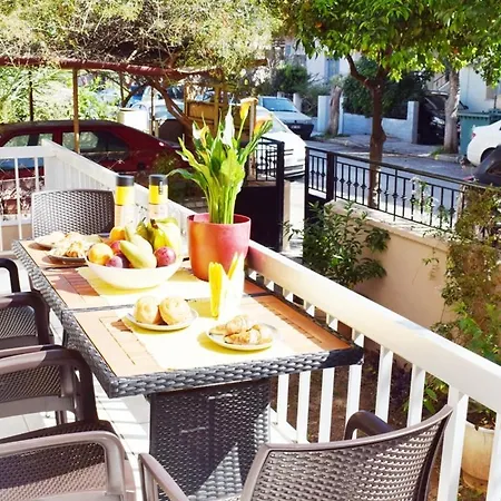 Nama -central Vacation With Free Parking Only 900m Far From Venetian Port And Beach!