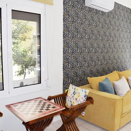 Apartment Nama -central Vacation With Free Parking Only 900m Far From Venetian Port And Beach! Chania (Crete)