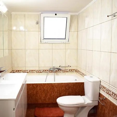 Nama -central Vacation With Free Parking Only 900m Far From Venetian Port And Beach! * 하니아