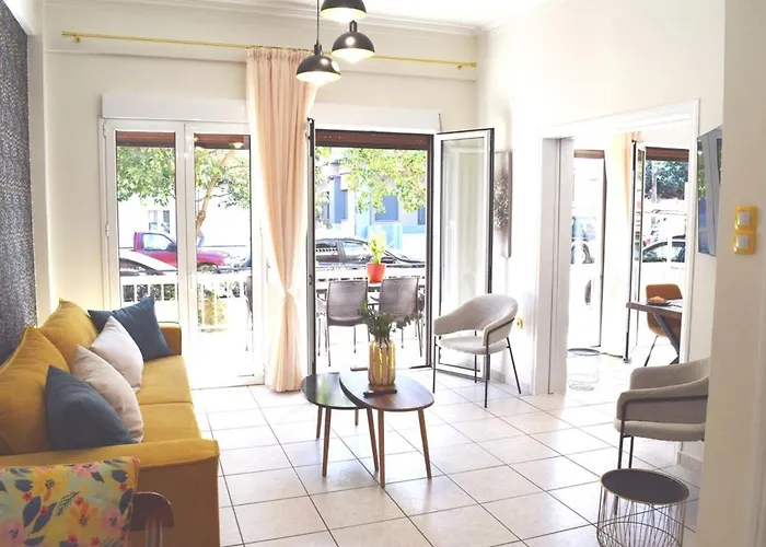 Nama -central Vacation With Free Parking Only 900m Far From Venetian Port And Beach!