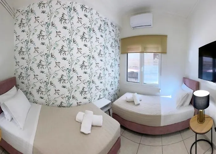 Nama -central Vacation With Free Parking Only 900m Far From Venetian Port And Beach!