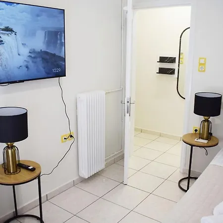 Nama -central Vacation With Free Parking Only 900m Far From Venetian Port And Beach! * خانيا