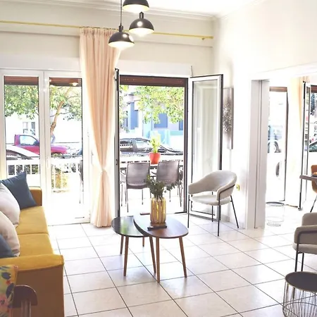 Nama -central Vacation With Free Parking Only 900m Far From Venetian Port And Beach!