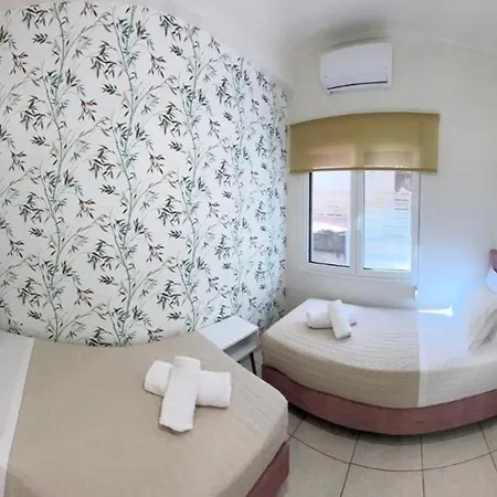 Nama -central Vacation With Free Parking Only 900m Far From Venetian Port And Beach!